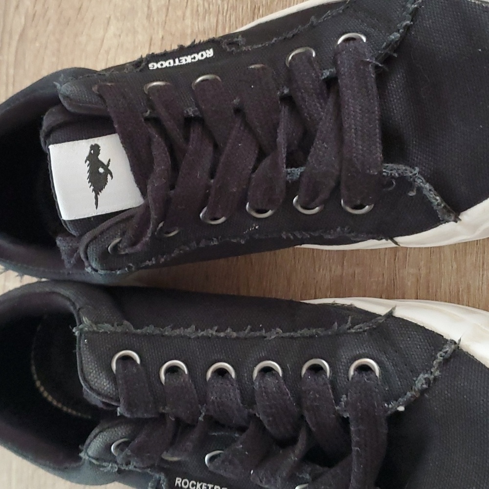 Rocket Dog low top skater shoes. Women's 6.5. - Picture 3 of 10